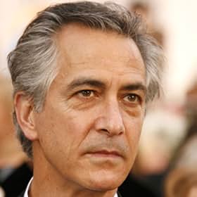 Go to David Strathairn