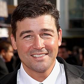 Go to Kyle Chandler